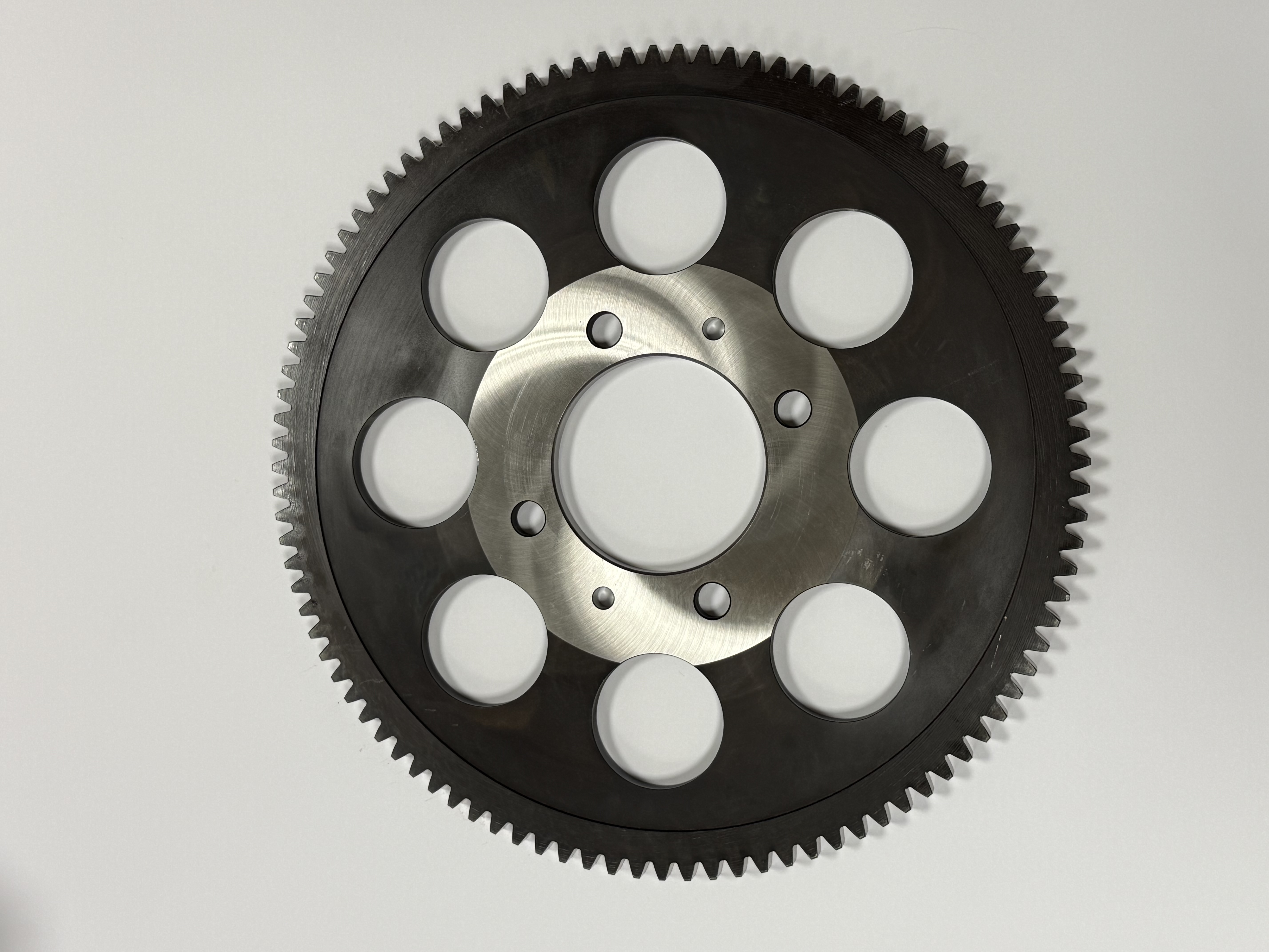 CNC verižnik — zobata koleša po meri